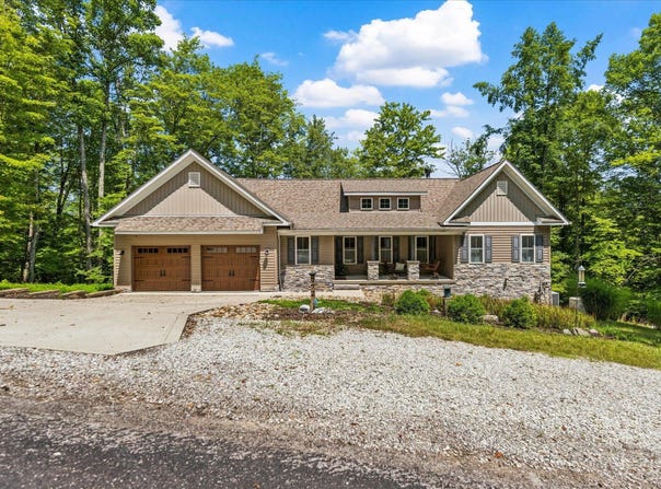 972 Sauk Lane, Sugar Grove, OH 43155