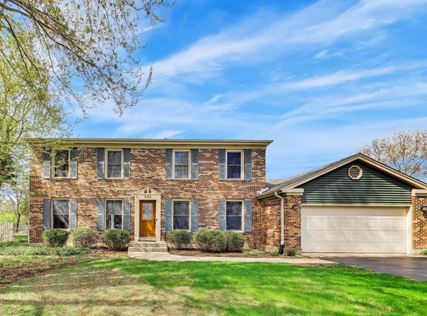 525 Skyline Drive, Algonquin, IL 60102