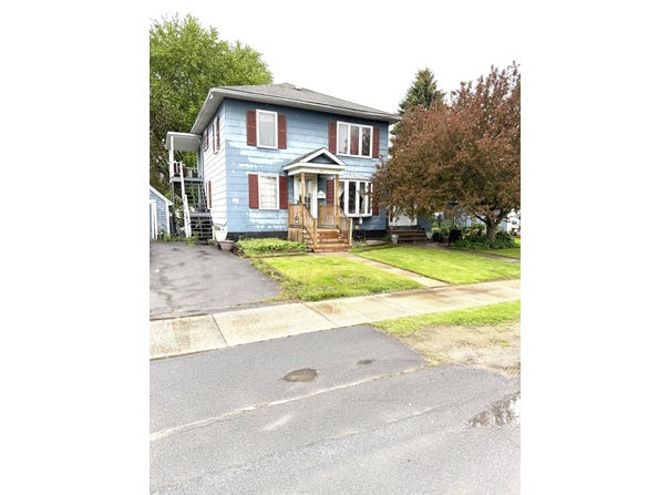24 Delaware St Street, Rouses Point, NY 12979