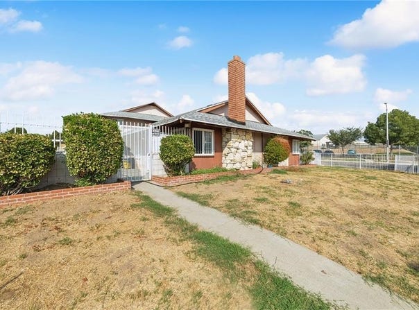 2194 S Sunrise Lane, San Bernardino, CA 92404
