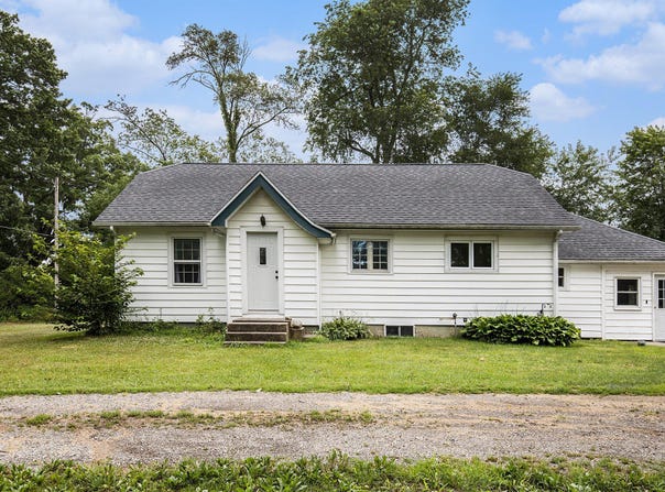 9560 Bailey Drive NE, Ada, MI 49301