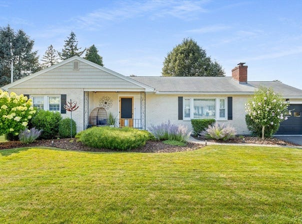 102 Raven Road, Lowell, MA 01852