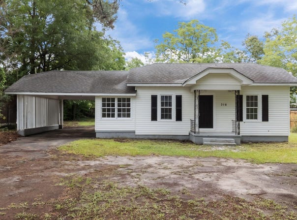 316 S Maple Avenue, Kenly, NC 27542