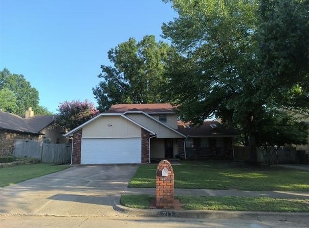 213 W Quanah Street S, Broken Arrow, OK 74011