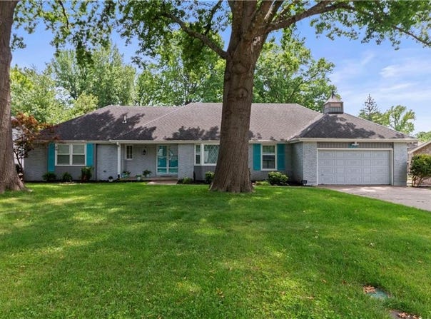 407 NW O'Brien Road, Lee's Summit, MO 64063