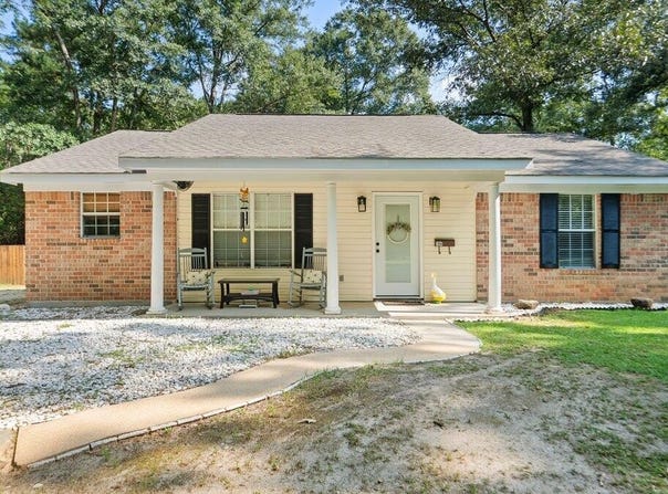 184 County Line Rd., Ellisville, MS 39437