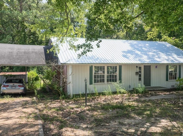 Camden, AR 71701