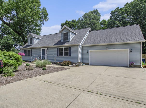 437 Johnson Road, Trail Creek, IN 46360