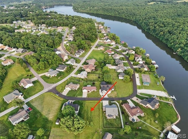 10868 Magnolia Drive, Foristell, MO 63348