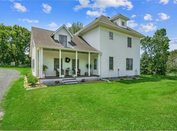 2352 90th Avenue, Osceola, WI 54020