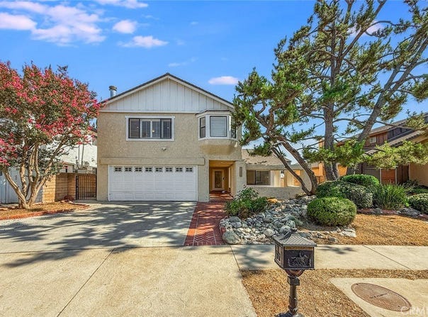 20208 Blythe St Street, Winnetka, CA 91306