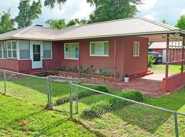 18527 Highway 231, Fountain, FL 32438