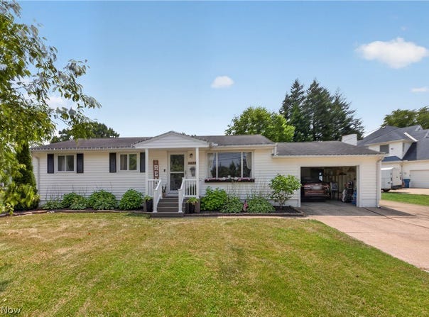 46785 Middle Ridge Road, Amherst, OH 44001