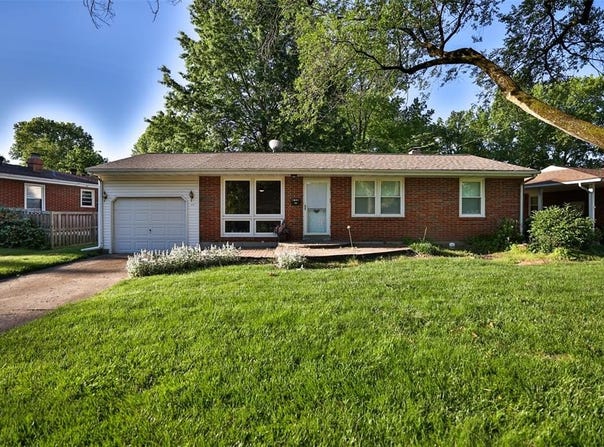 618 Roanoke Drive, Edwardsville, IL 62025