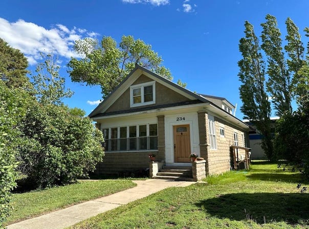234  S 4th St E, Malta, MT 59538