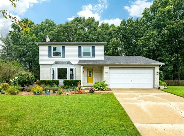 1420 Eastwood Circle, Saline, MI 48176