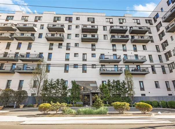 100 W Broadway, Long Beach, NY 11561
