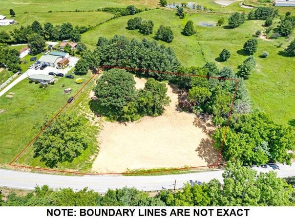 8395 Highway 52, Loretto, KY 40037