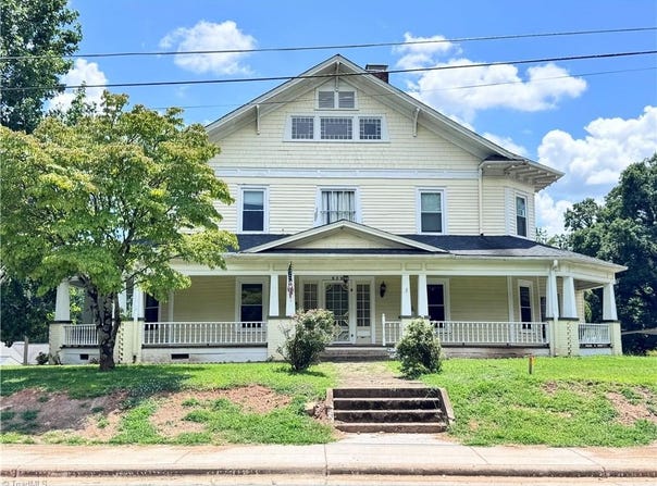 639 Elk Spur Street, Elkin, NC 28621