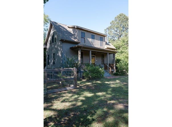 1 JEFFERSON ST, ONANCOCK, VA 23417