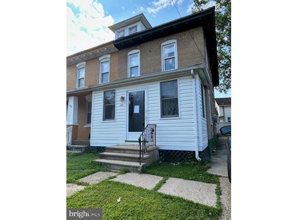 102 FOUNTAIN AVENUE, BURLINGTON, NJ 08016