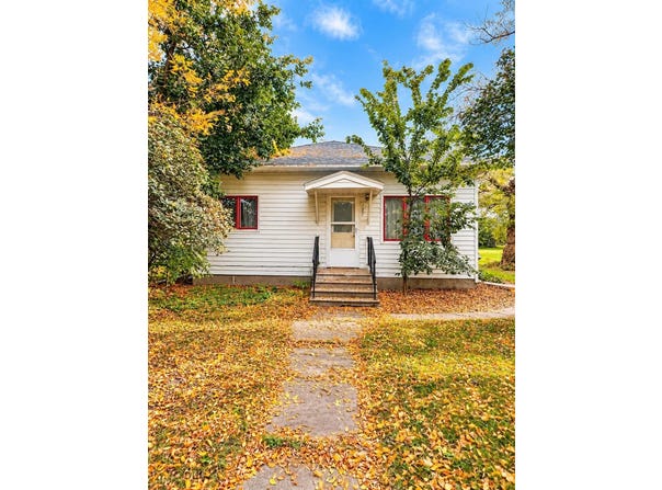 107 N 2nd Street, Groton, SD 57445