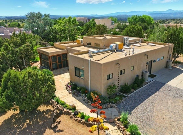 6106 Hoochaneetsa Plaza N, NM 87083