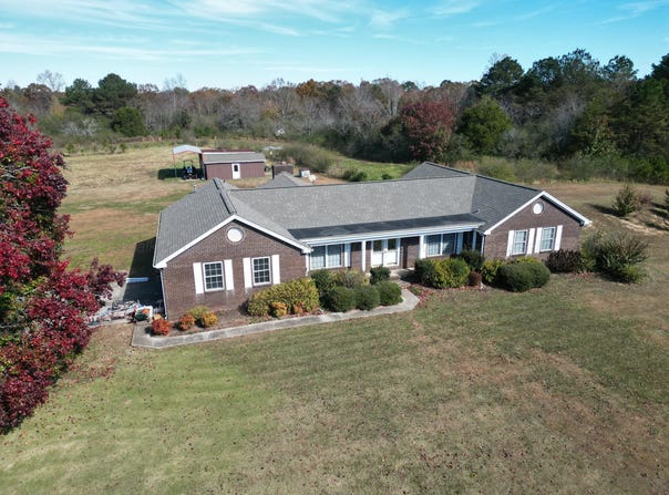 204 PLEASANT HILL Rd, Double Springs, AL 35553