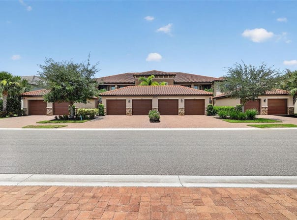 13737 MESSINA Loop, BRADENTON, FL 34211