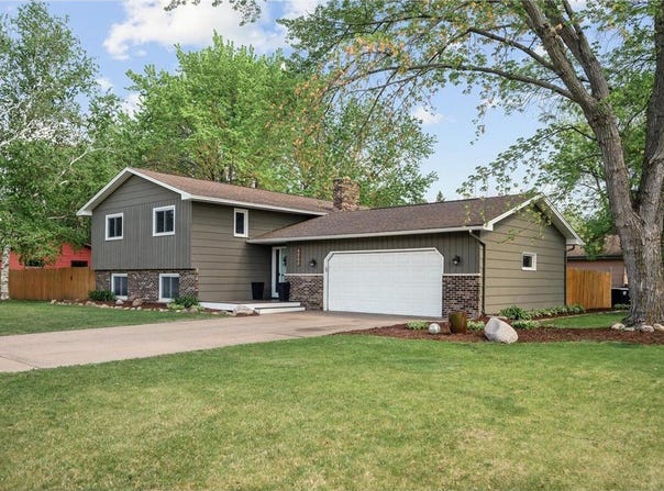 4060 121st Avenue NW, Coon Rapids, MN 55433