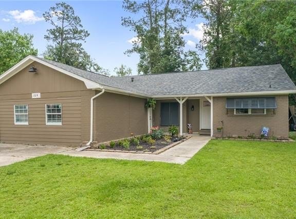 224 E QUEENS Drive, Slidell, LA 70458