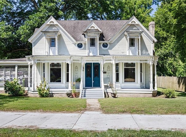 601  N Front  ST, Dardanelle, AR 72834