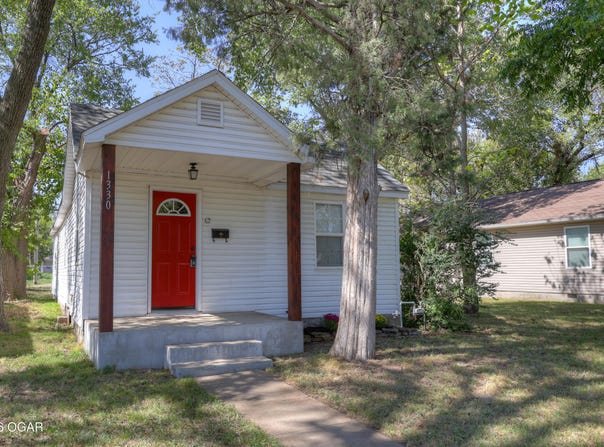 1330 S Kentucky Avenue, Joplin, MO 64801