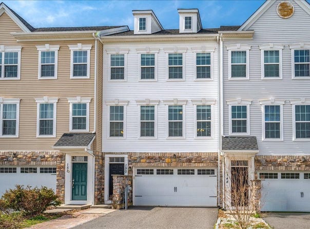 150 JENNY DRIVE, BEAR, DE 19701