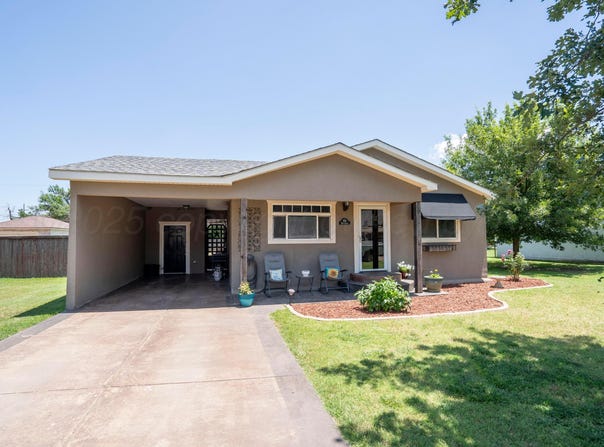 104 Ware Avenue, Groom, TX 79039