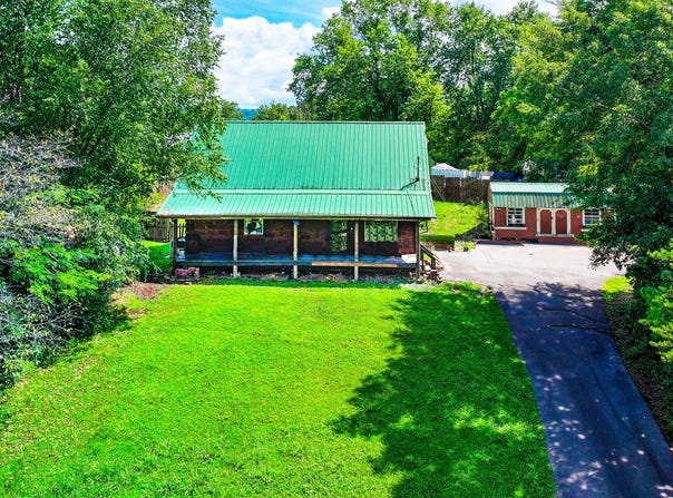 2020 Arch Rock Drive, Sevierville, TN 37876