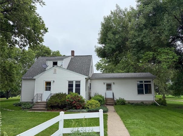31678 Liberty Avenue, Redwood Falls, MN 56283