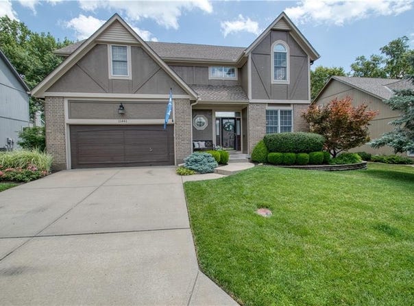 11441 King Lane, Overland Park, KS 66210