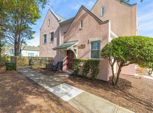4585 Girvan Dr., Myrtle Beach, SC 29579