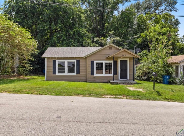 309 Boren St, Henderson, TX 75652