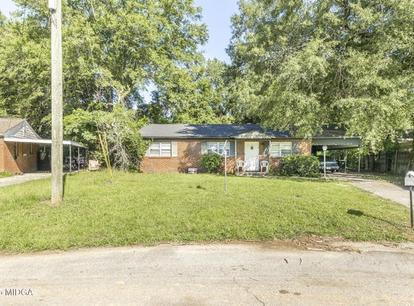 124 Flanders Drive, Warner Robins, GA 31093