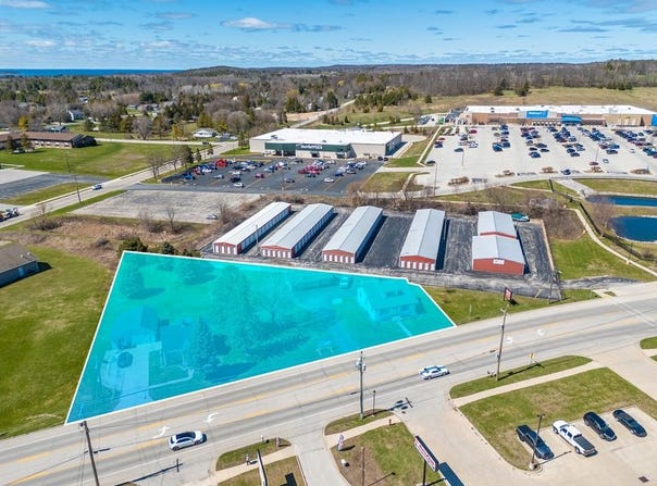 1460 Egg Harbor Rd, Sturgeon Bay, WI 54235