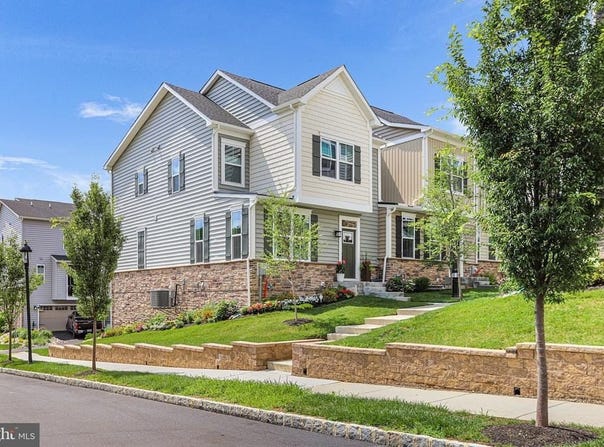 240 AVALON DRIVE, MEDIA, PA 19063