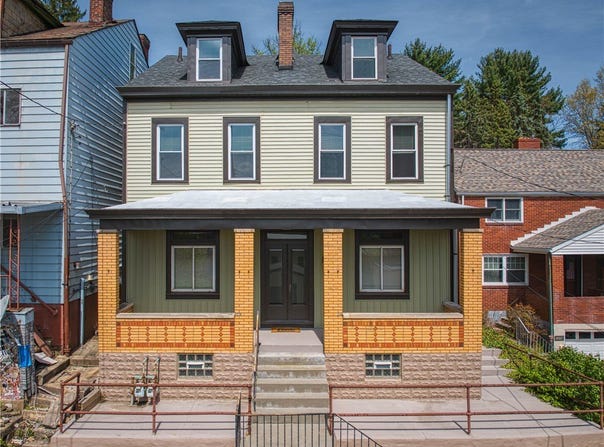 1216 Yetta Ave, Spring Hill, PA 15212