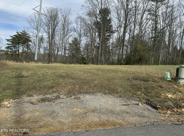 ferry Bend Tr, Crossville, TN 38571