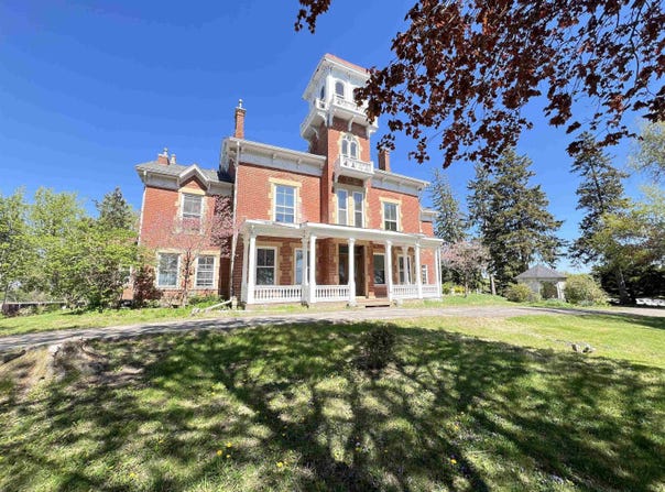 11373 US Highway 20, GALENA, IL 61036