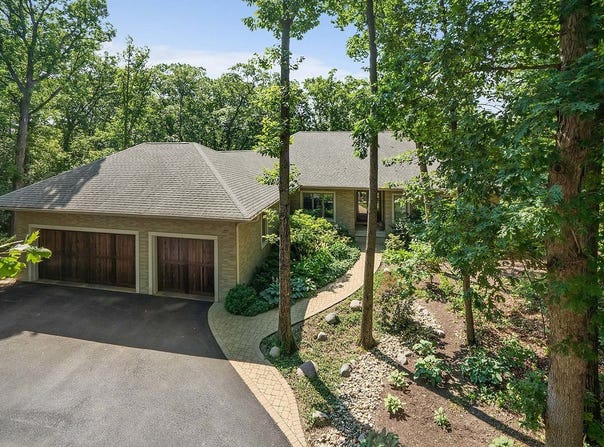 1340 Edgewood Lane, Northbrook, IL 60062