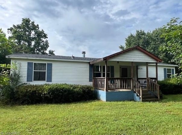 1015 Grassland Court, Tobaccoville, NC 27050