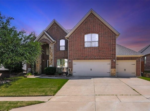 423 Hackworth Street, Roanoke, TX 76262