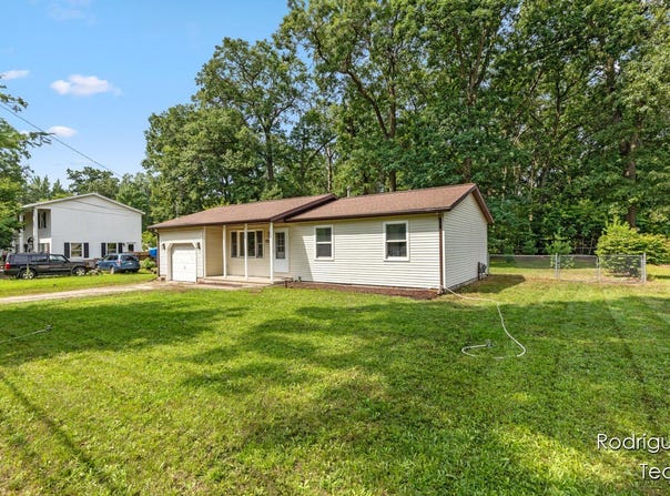 669 Jones Street, Muskegon, MI 49442